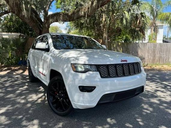JEEP GRAND CHEROKEE 2018 1C4RJEAG5JC125850 image